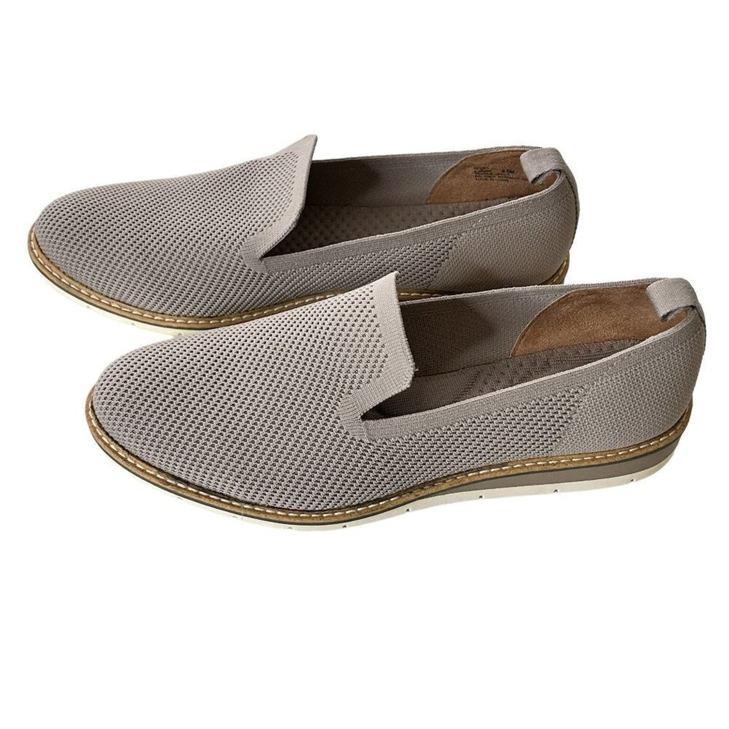 Me Too Women's Aris Slip-ons Size 8.5M Bisque, 0.5" heel Tread Sole. #SR1496