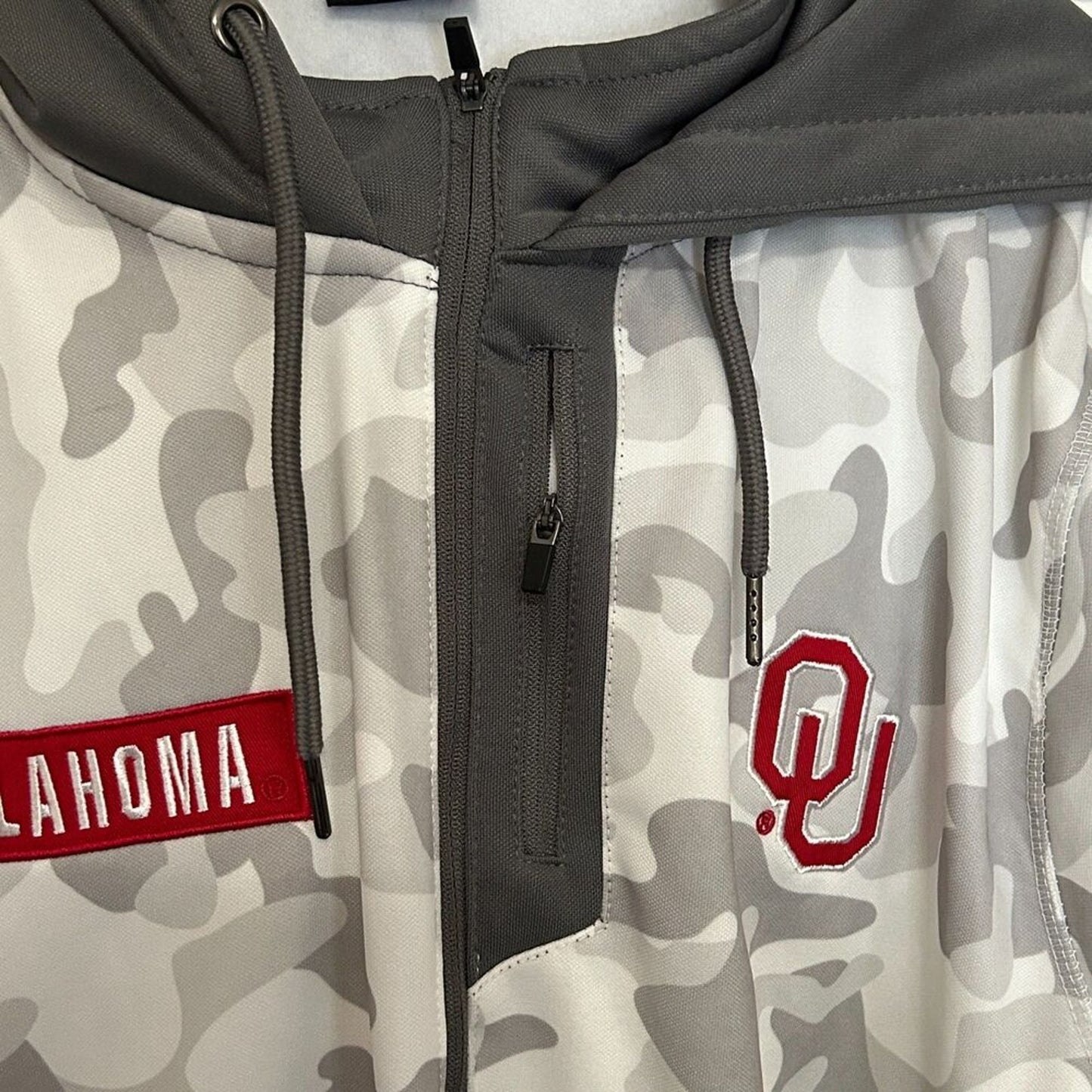 Oklahoma Sooners Men's Camo Hoodie Sz. L - Lined 1/4 Zip Football Season #019