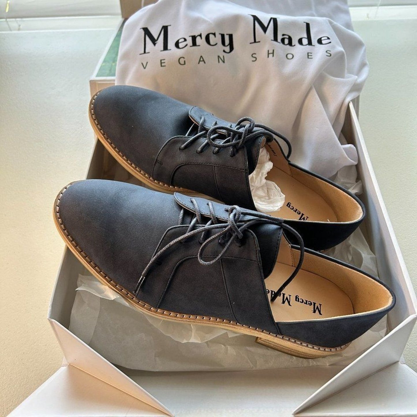 Mercy Made Vegan Shoes Women's Size 8 Sage Blue Oxfords New in Box